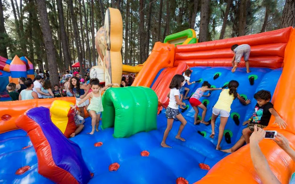 Cuidados Importantes com Brinquedos Infláveis Alugados!