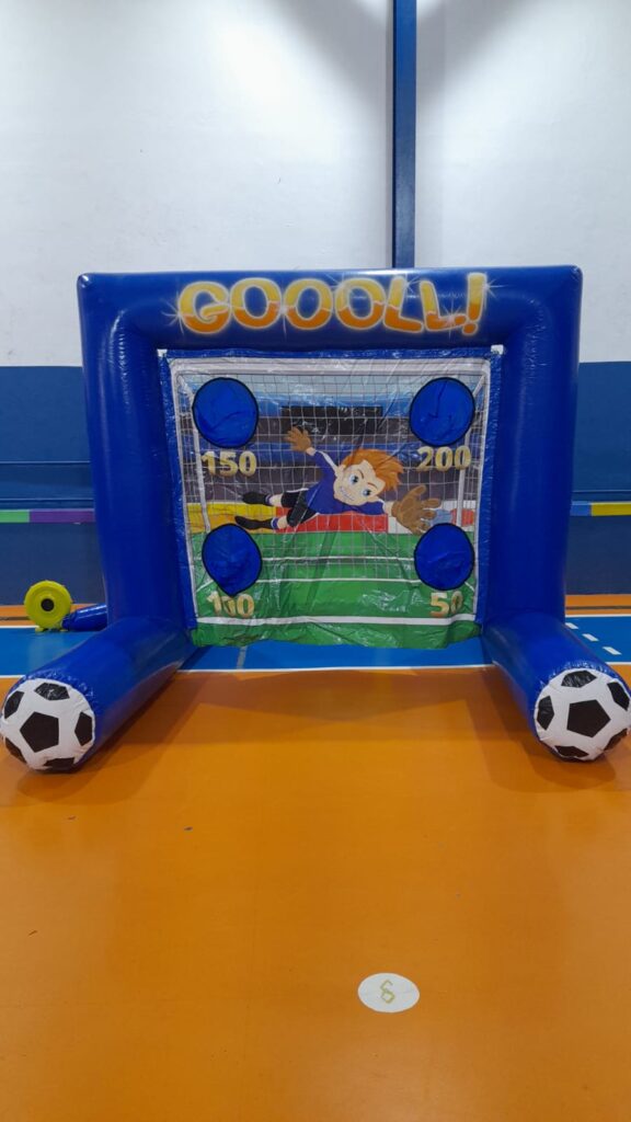 Aluguel de chute a gol inflável para festa no Rio de Janeiro – RJ